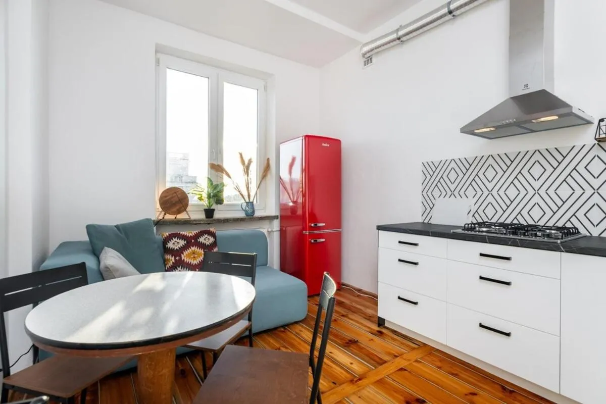 Image 2 of Peach Apartment Mokotow