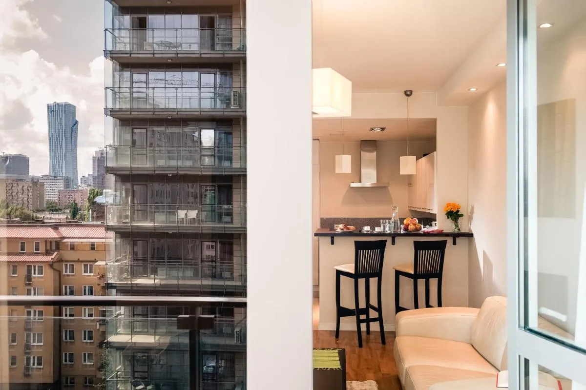 Image 2 of Platinum Towers Luxury Apartments