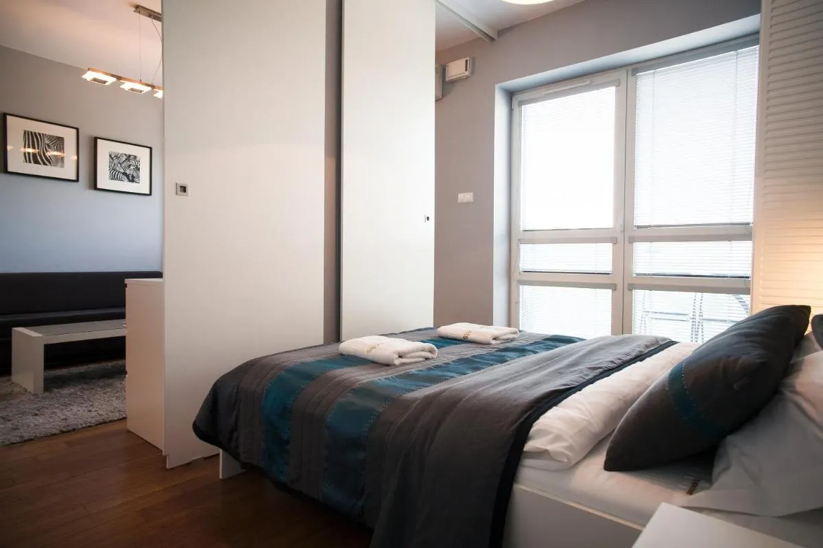 Image 6 of Platinum Towers Luxury Apartments