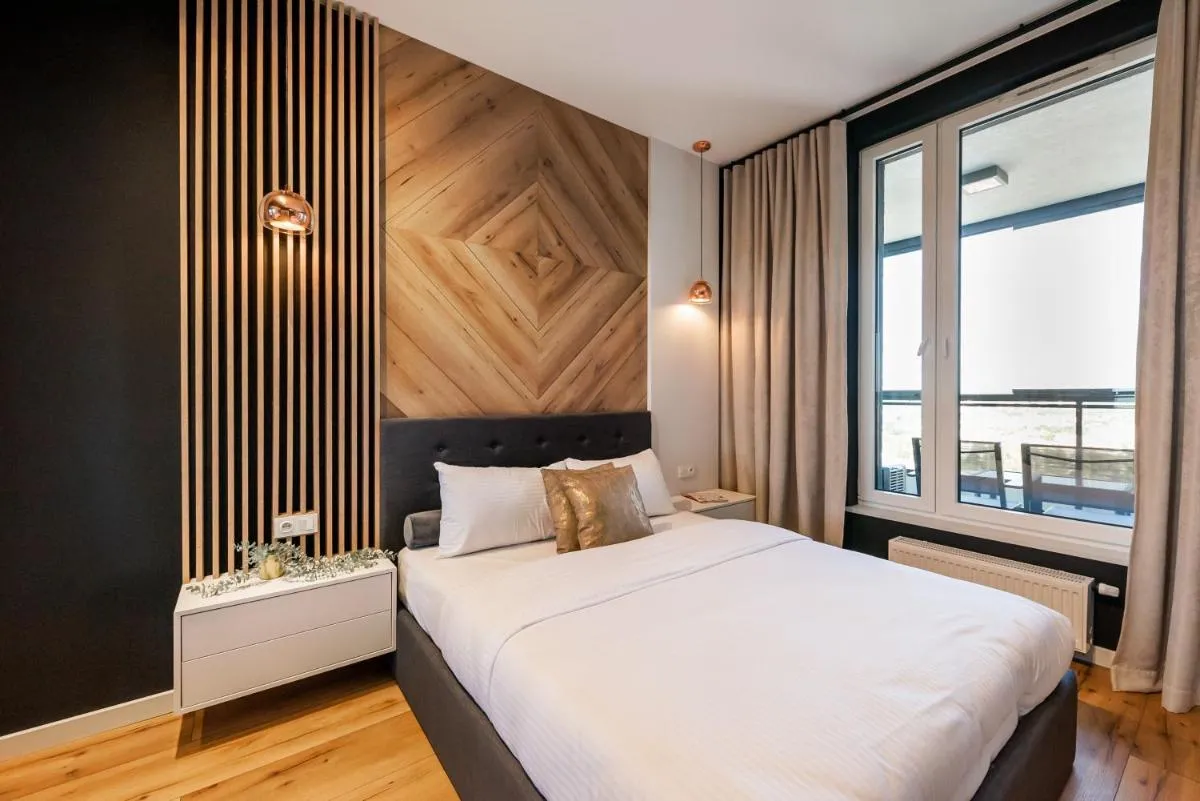 Image 1 of Praga 23rd Floor High-Class Apartment