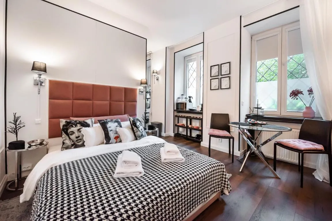Image of Premium Apart Varsovia Alice 2