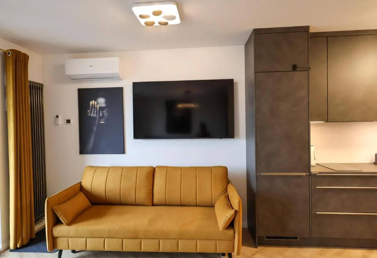 Image 4 of Premium Studio Kłobucka Airport