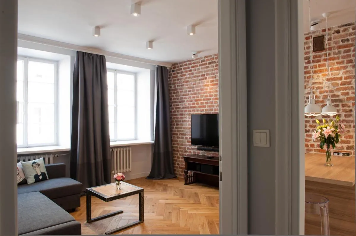 Image 4 of Red Brick Old Town Apartment