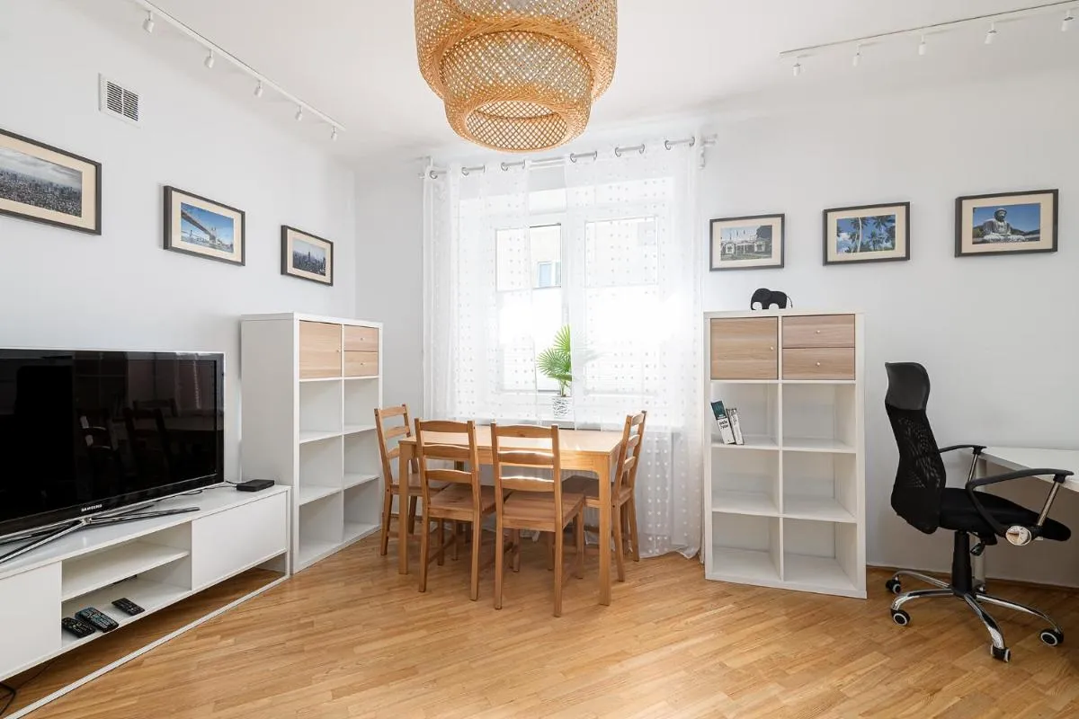 Image 1 of RentPlanet – Apartament Służew