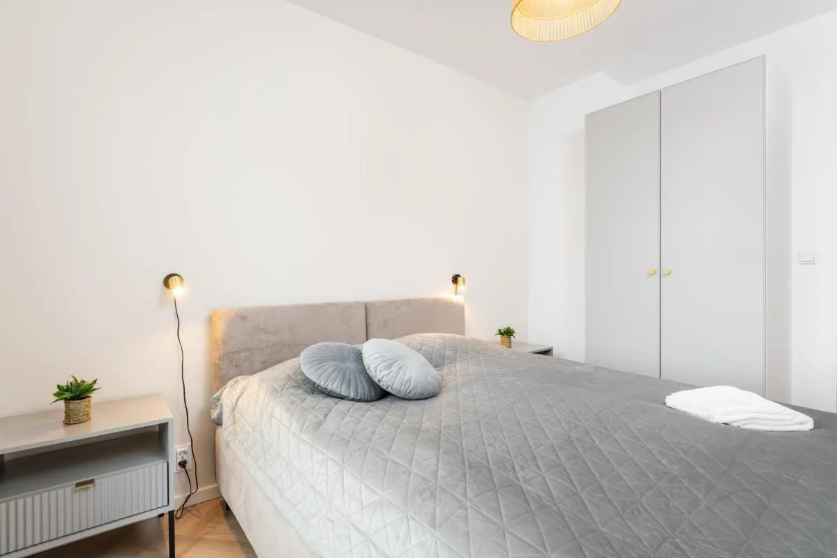 Image 1 of Rosewood Apartment Wiktoryn