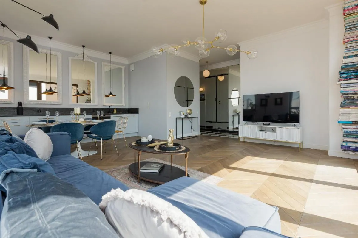 Image 2 of Royal Garden Apartment in Wilanow by Renters Prestige