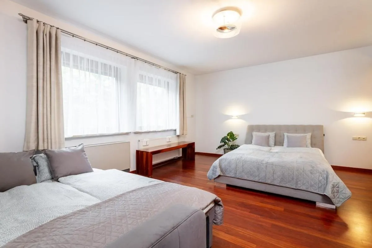 Image 6 of Royal Retreat Luxury Apartment Lazienki Park