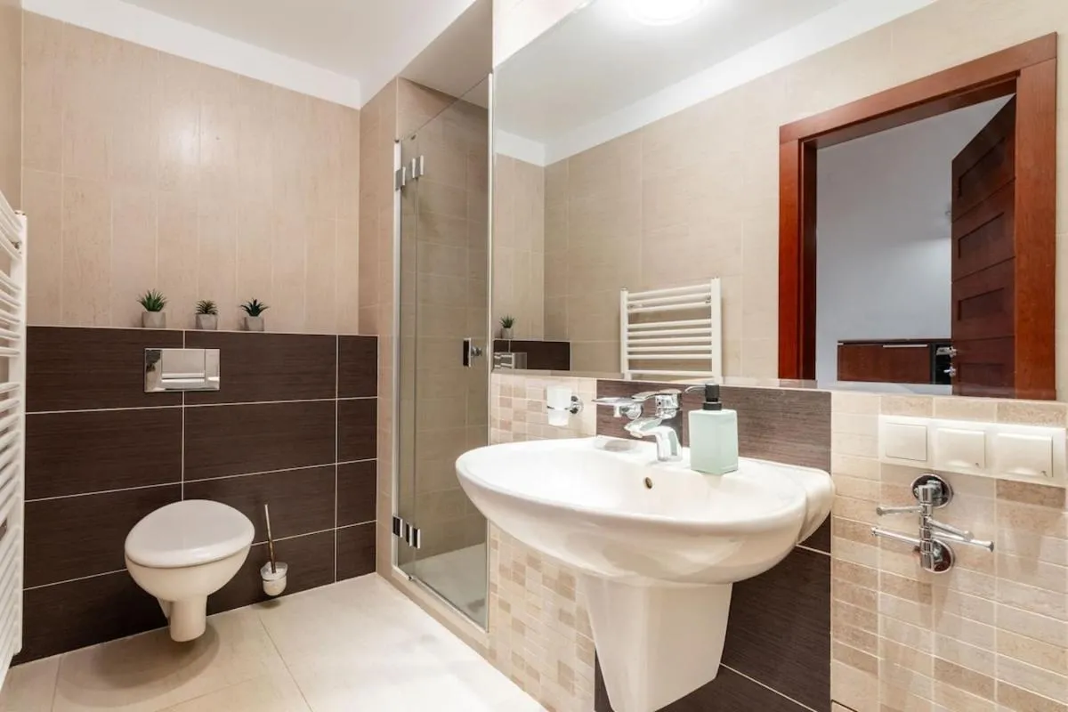 Image 2 of Royal Retreat Luxury Apartment Lazienki Park