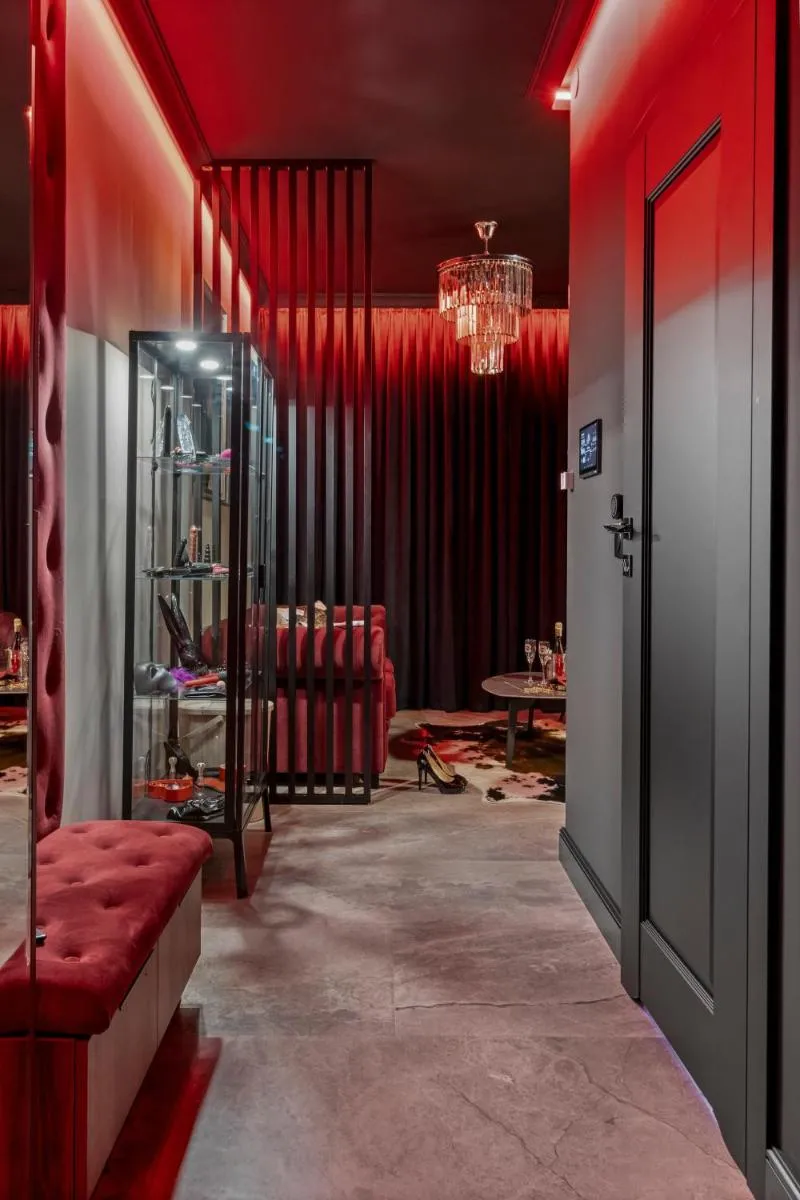 Image 3 of Secret BDSM – Stylowy i klimatyczny apartament dla dorosłych, klimatyzacja, parking podziemny, pełne wyposażenie