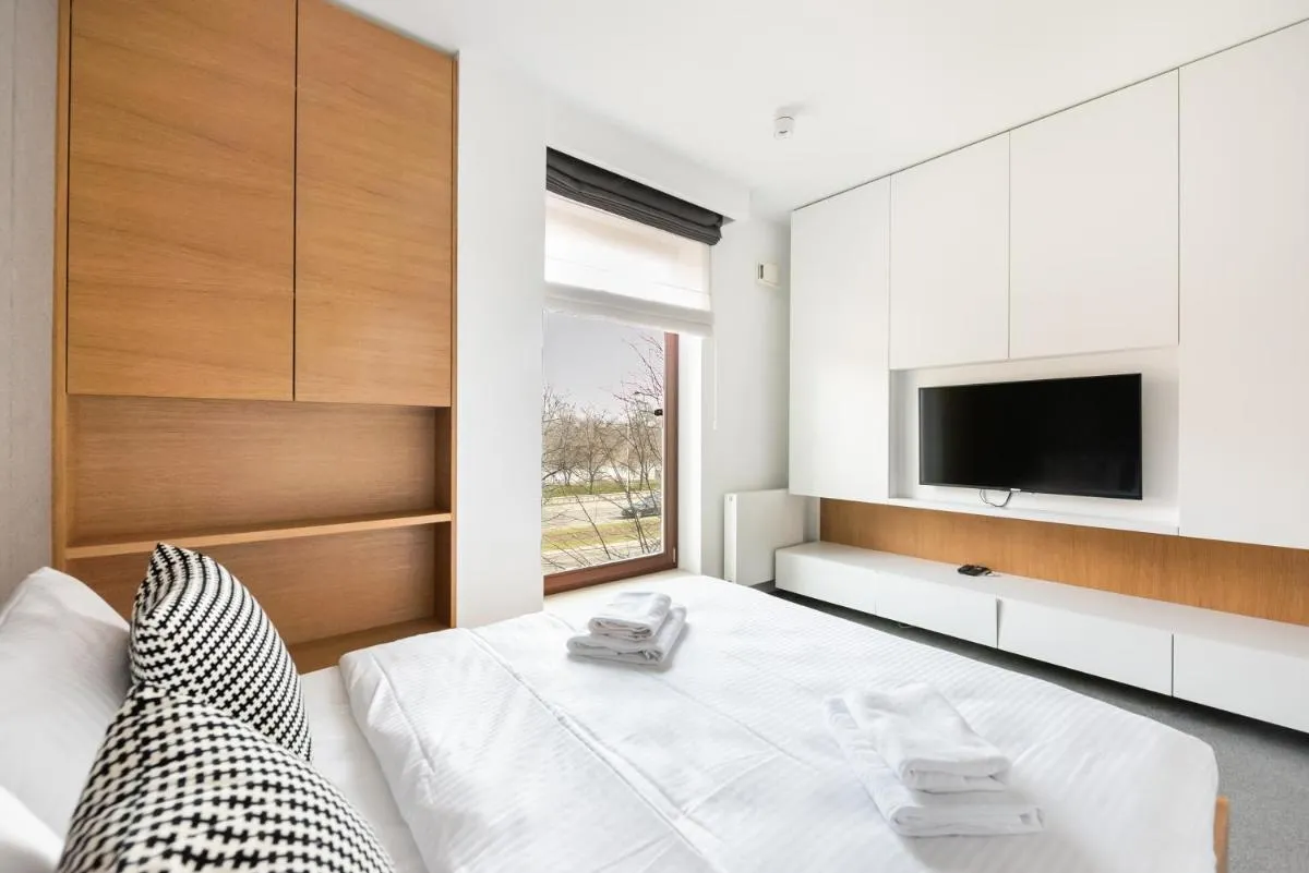 Image 1 of Solec Cristal Home Apartment