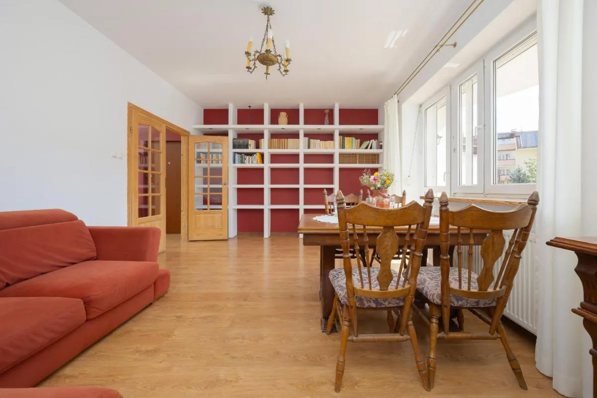 Image 5 of Spacious Apartment with Parking by Noclegi Renters