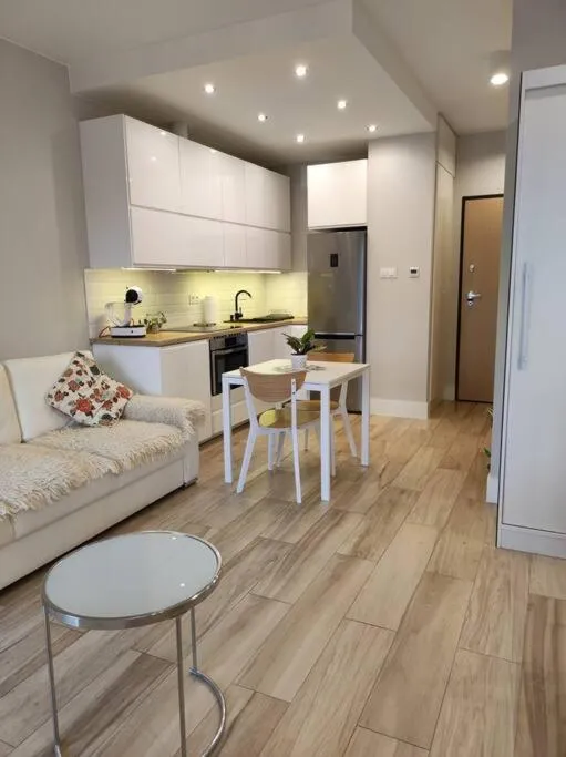 Image 3 of Sweet Apartment vis-a-vis Medicover and Paley Institute