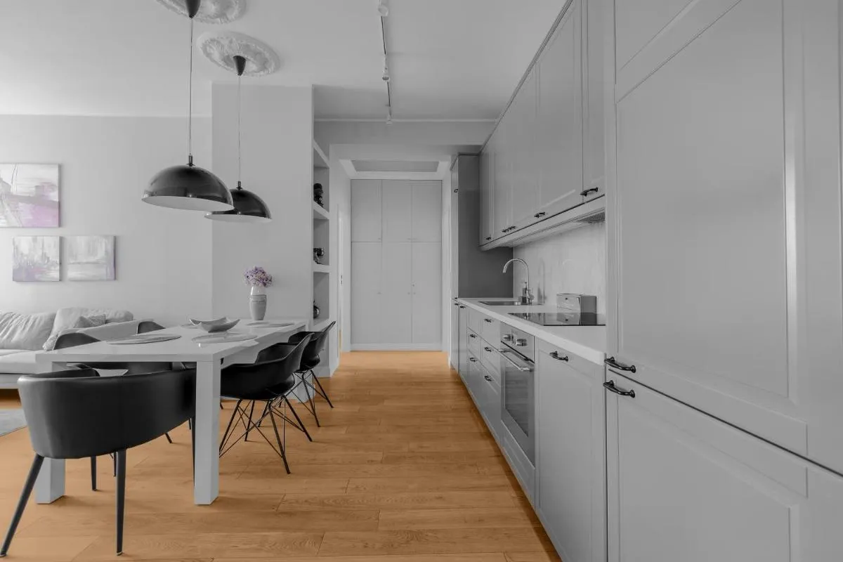 Image 3 of UnitApartament DeLux Warszawa Centrum blisko Plac Zbawiciela Hala Koszyki Metro Politechnika Jest to elegancki i wygodny apartament na noclegi i pobyt w Warszawie – Zapraszamy
