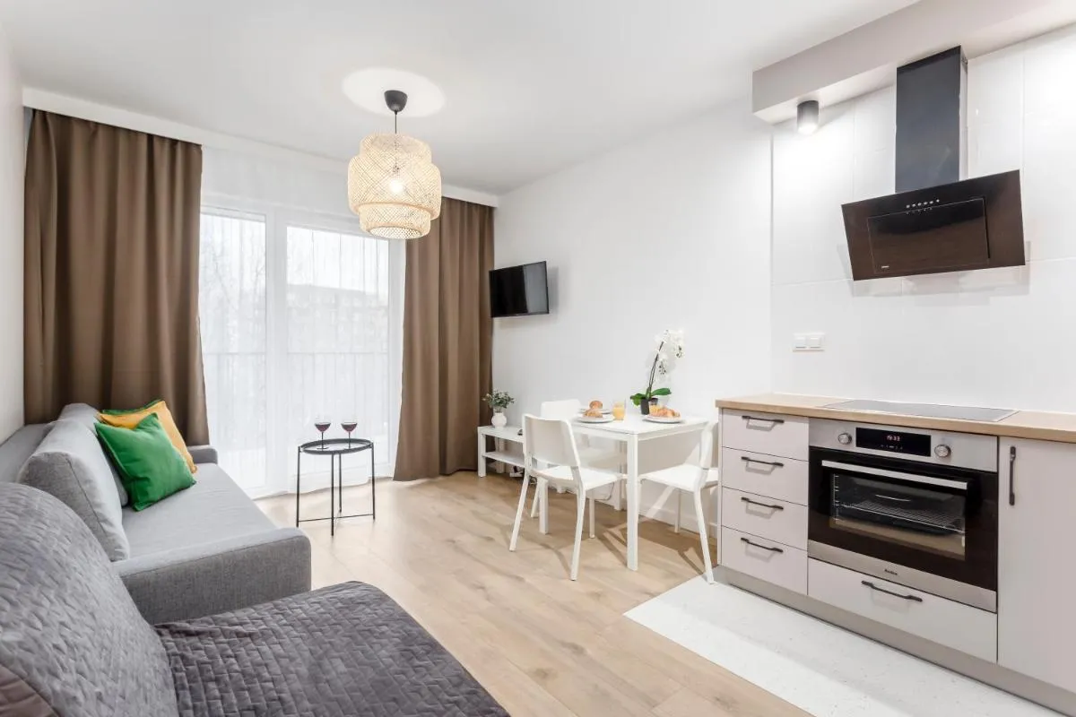 Image 2 of Warsaw City Family Premium