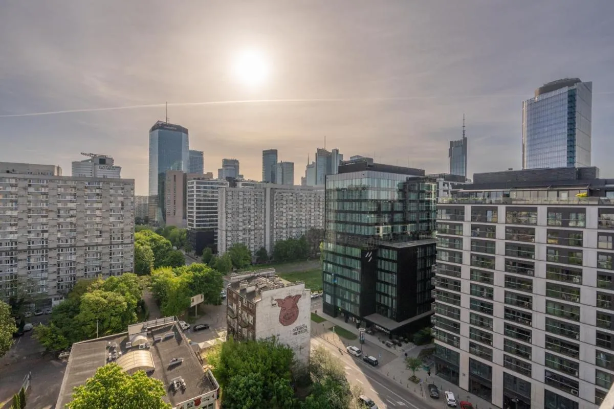 Image 5 of Warsaw Wola – 13th Floor, City View, Metro Nearby – by Rentujemy