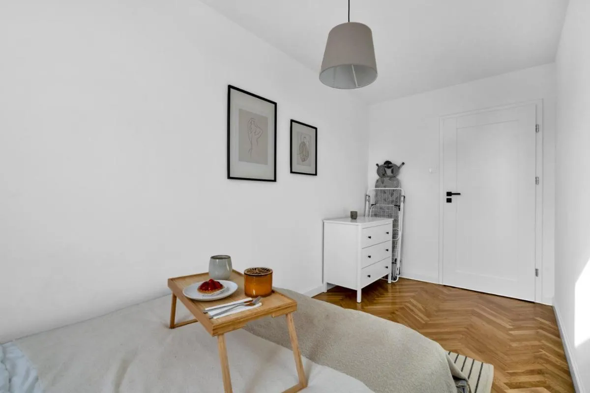 Image 6 of Warsaw Wola – 13th Floor, City View, Metro Nearby – by Rentujemy