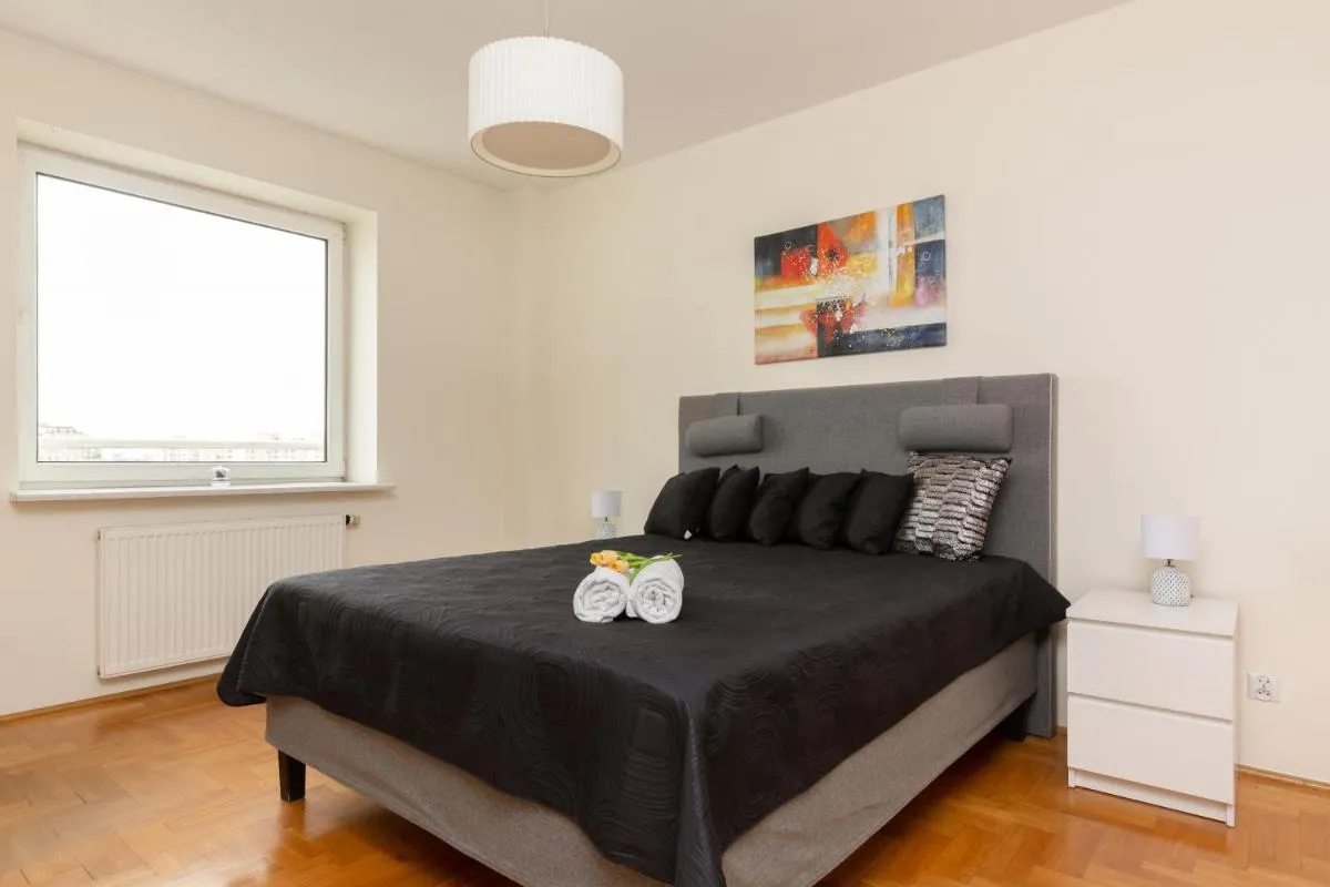 Image 3 of Warszawa Aleja Jana Pawła II Apartment by Noclegi Renters