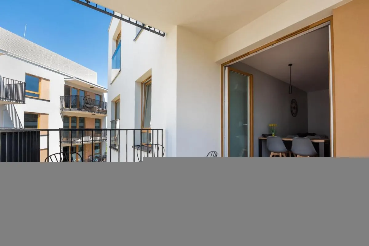 Image 2 of Wola Skwer Happy Apartment