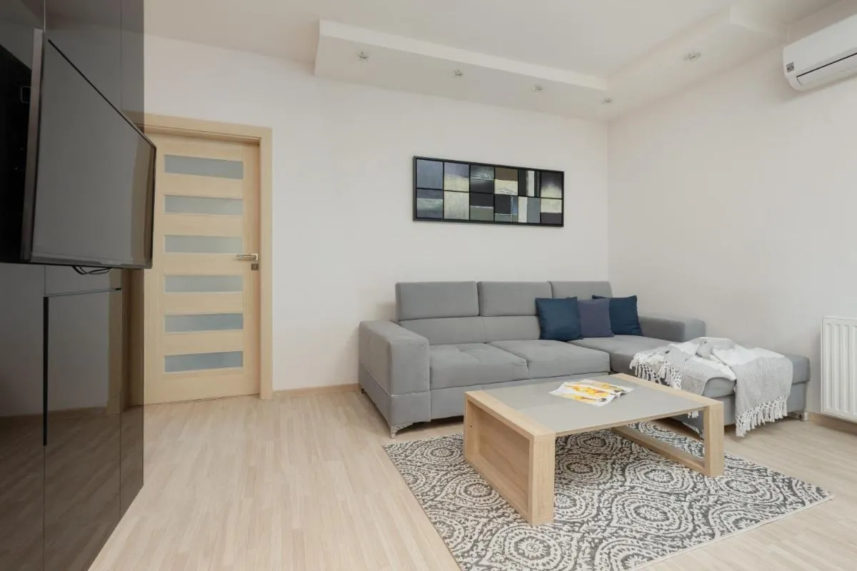 Image 4 of Woronicza Apartment with Balcony In Warsaw’s Mokotów by Noclegi Renters