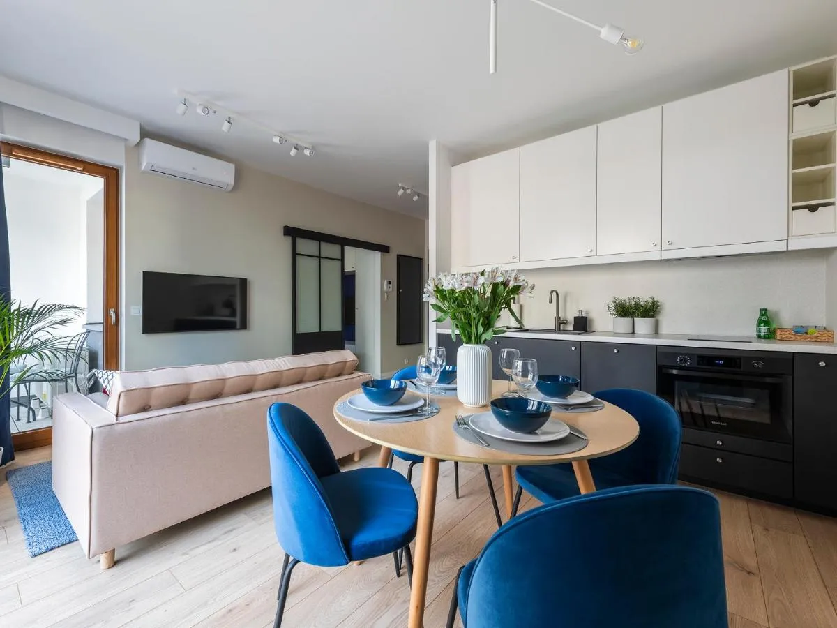 Image 2 of YourSecondFlat Grzybowska Metropoint