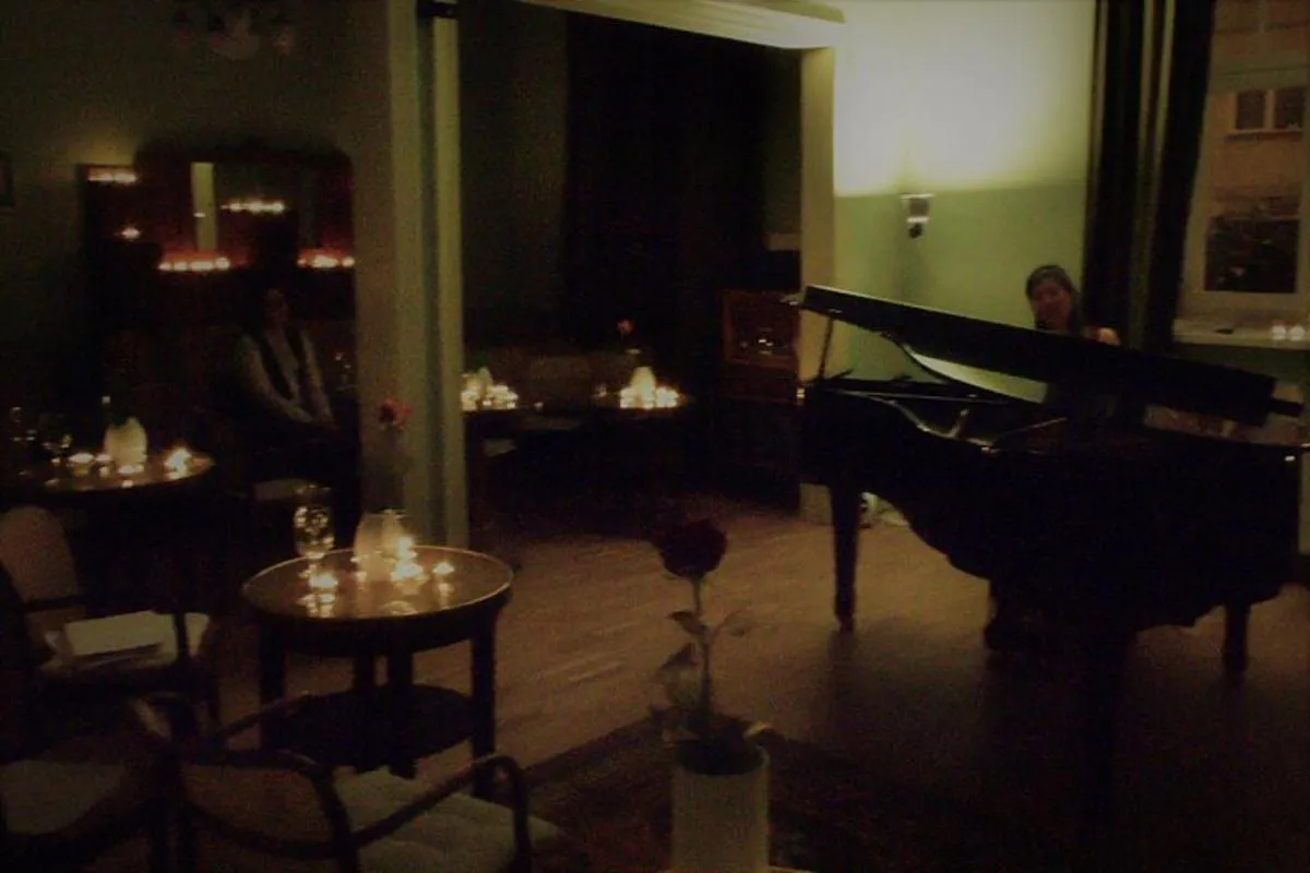 Image 2 of CHOPIN – Painted by Candlelights with Wine: Warsaw Concert