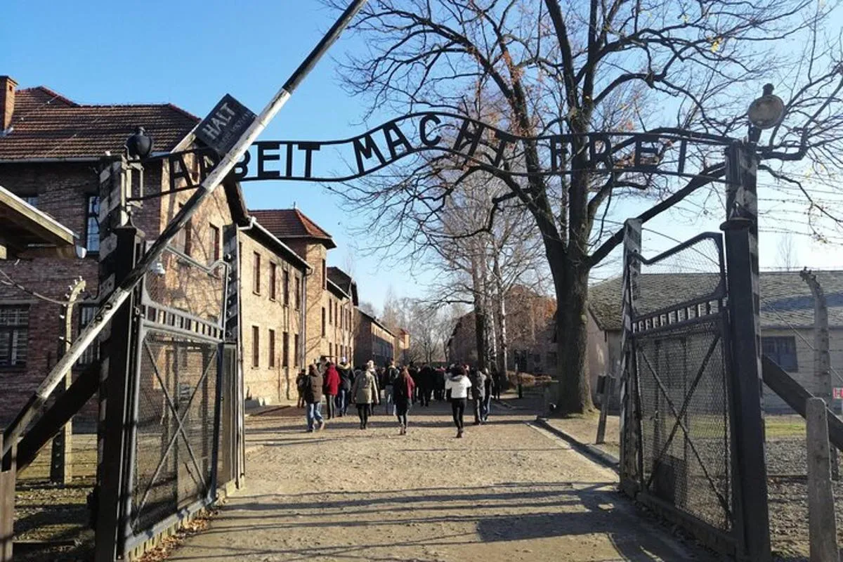 Image of Full-Day Tour From Warsaw to Auschwitz (guided) and Krakow by car