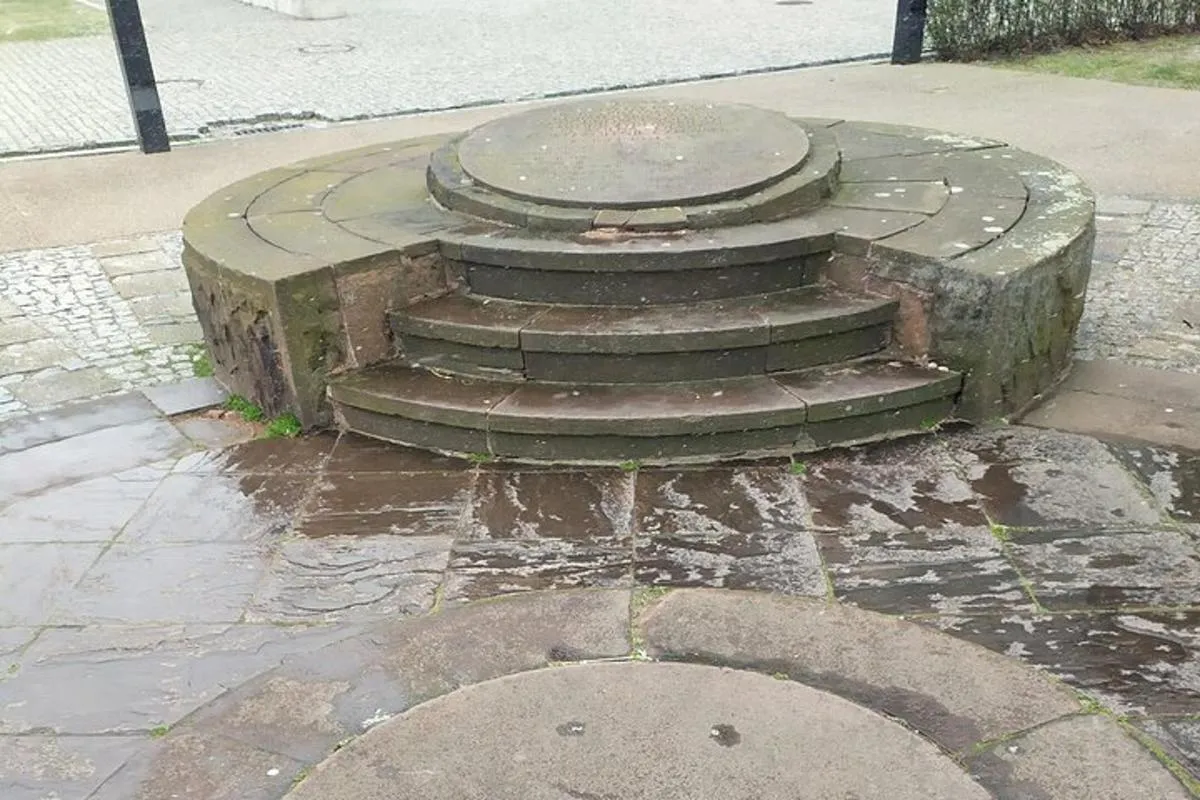 Image 4 of Historical Walking Tour of Jewish Warsaw