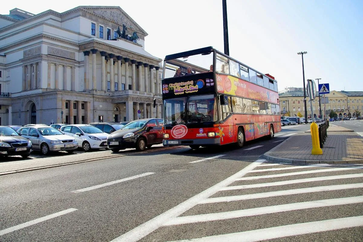 Image 4 of Hop-on, Hop-off Sightseeing Bus Tour