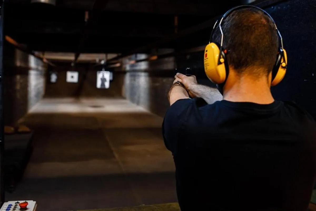 Image 2 of Indoor Shooting Range in Warszawa Package 2