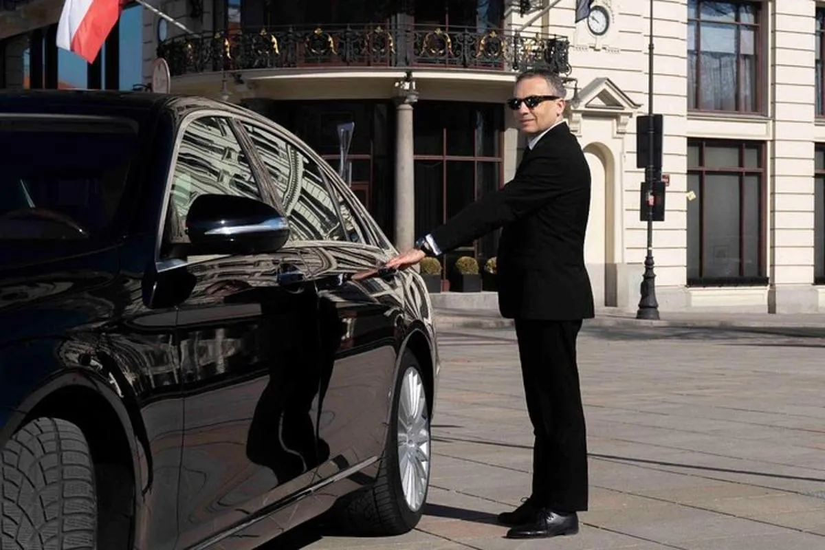Image 3 of Luxury Warsaw Chopin Airport Transfer by private Limousine