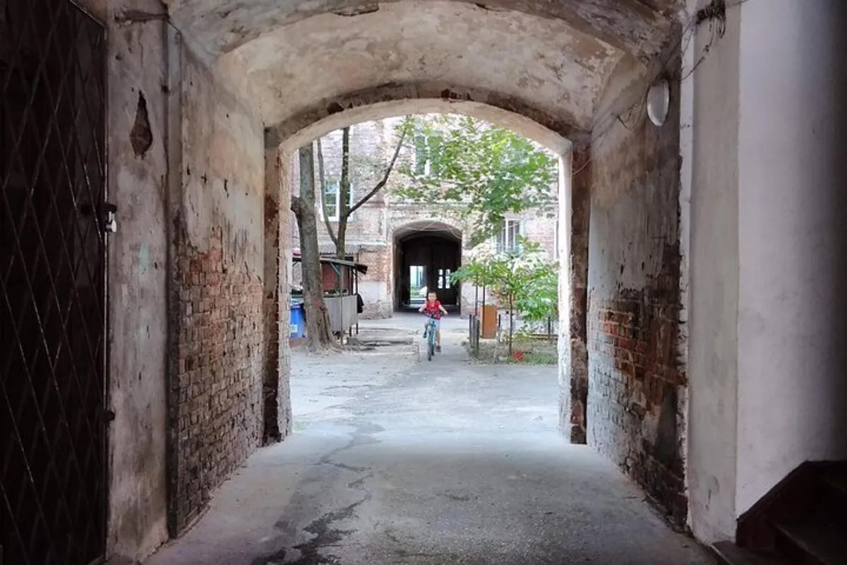 Image 4 of Praga District: Warsaw’s Hidden Gem