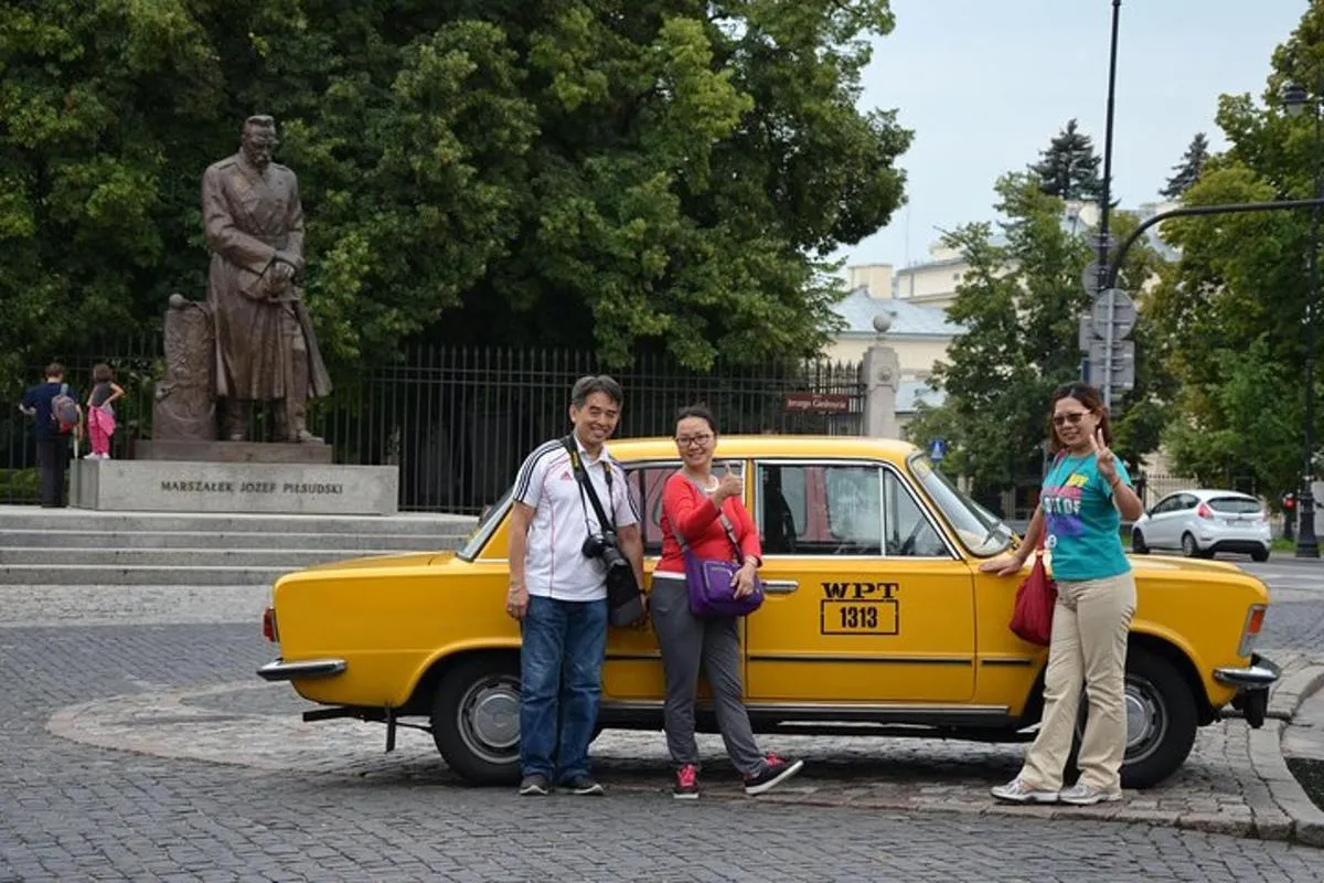 Image of Private Tour: Warsaw City Sightseeing by Retro Fiat