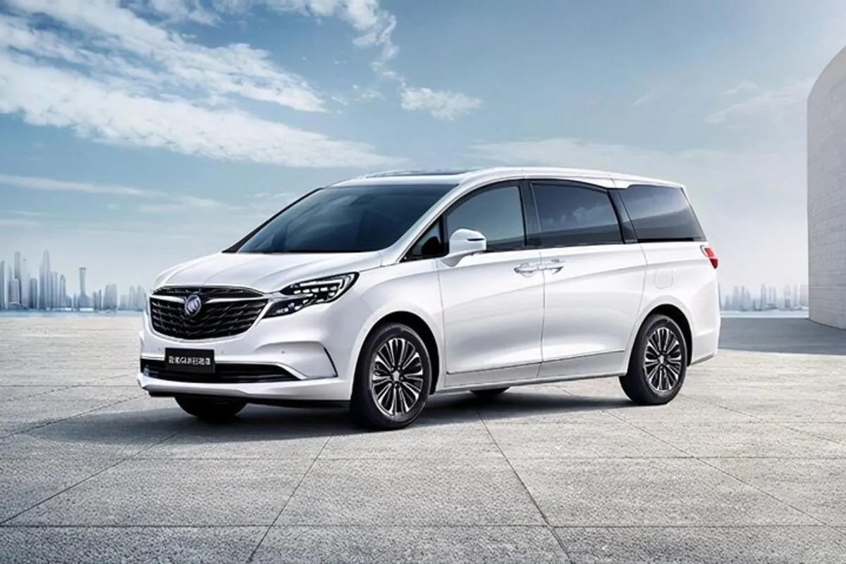 Image 6 of Private Transfer Warsaw Chopin Airport WAW to Warsaw City
