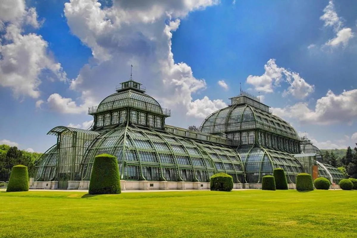 Image 2 of Private Transfer from Warsaw to Vienna with 2h of Sightseeing