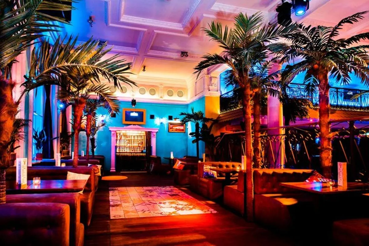 Image 2 of VIP Express Entrance with Open Bar to Hottest Party in Warsaw