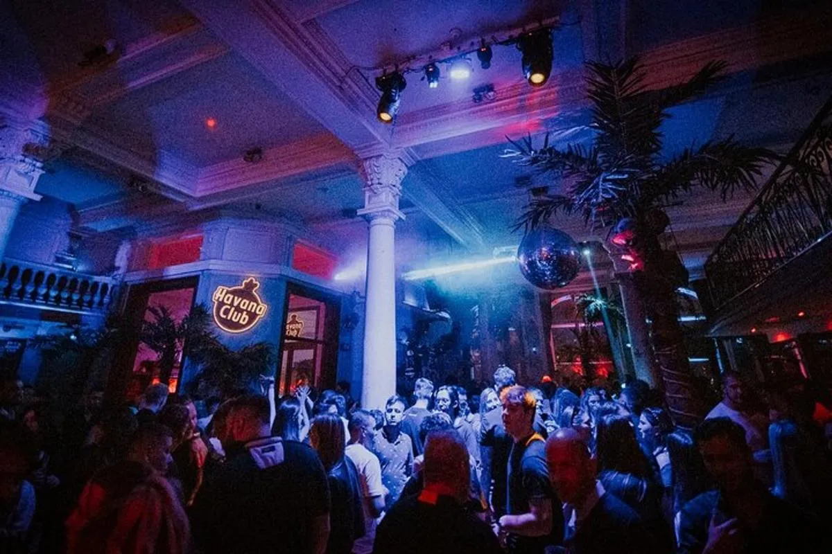 Image 3 of VIP Express Entrance with Open Bar to Hottest Party in Warsaw