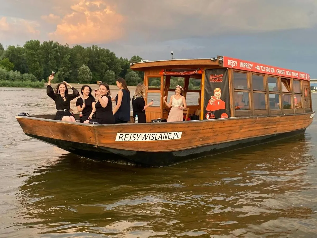 Image of Vistula River Evening Cruise with Prosecco
