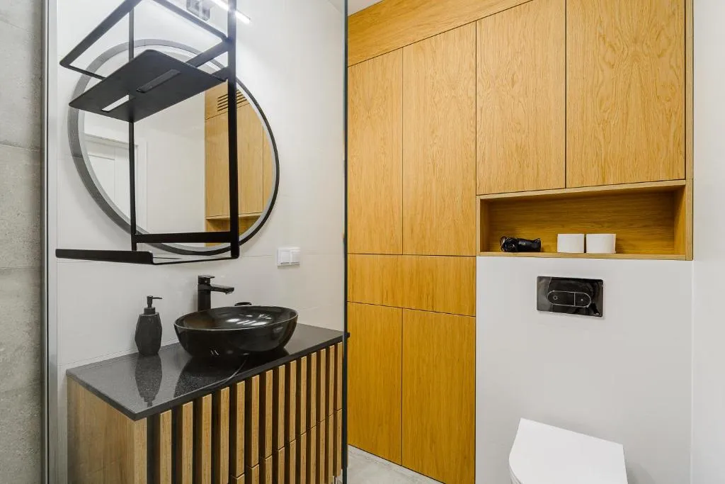 1bed Apartment with Gym – P&O - 3