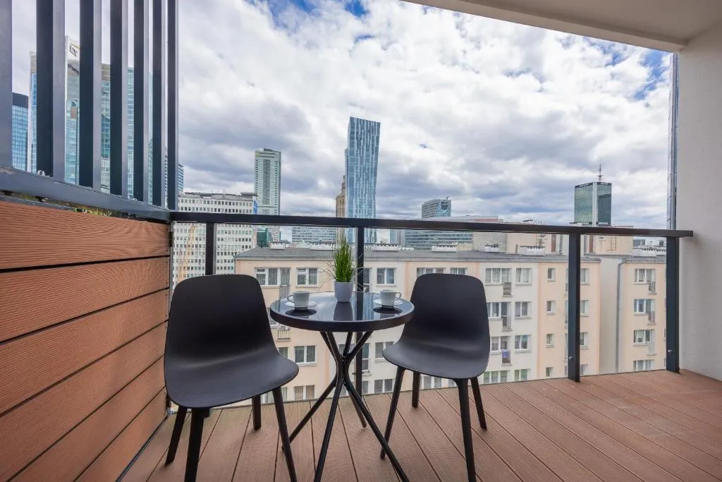 Apartament z Widokiem na Centrum 9 Piętro & Parking by Noclegi Renters - 3