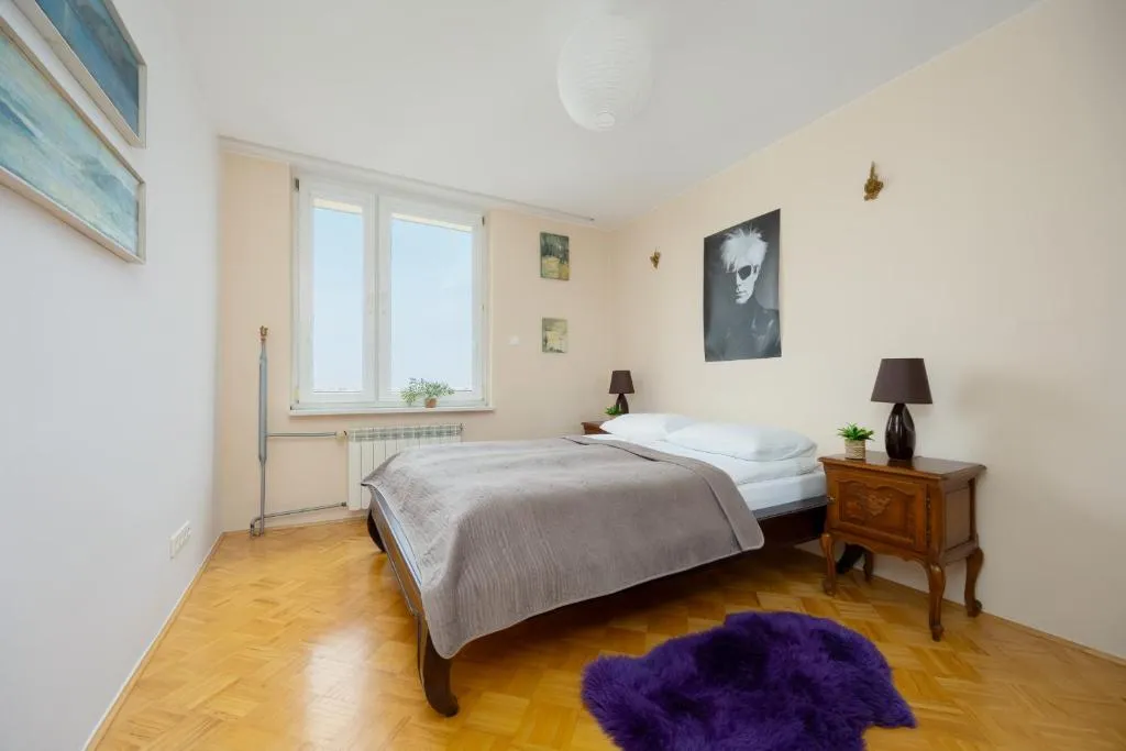 Classic Style Apartment – Remote Work by Noclegi Renters