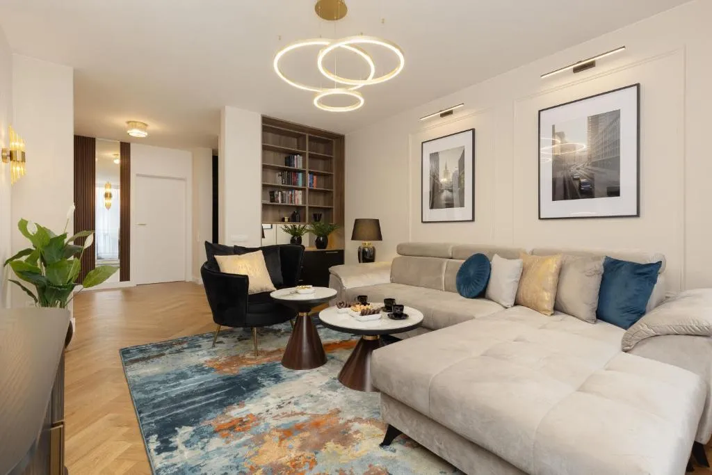 LUX Blue Moon Residence City Center Foksal by Renters Prestige - 2