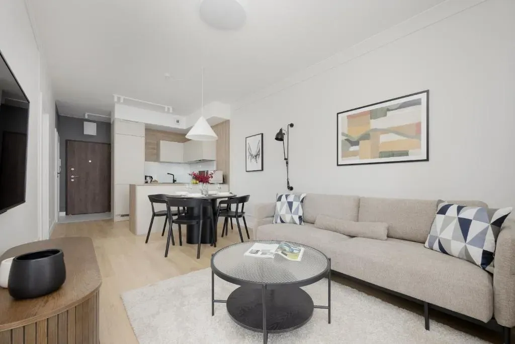 Luxurious Apartments in Warsaw with Sauna and Gym by Renters Prestige