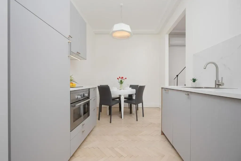 Modern Apartments with Air Conditioning in Warsaw Close to Three Parks by Renters Prestige - 3