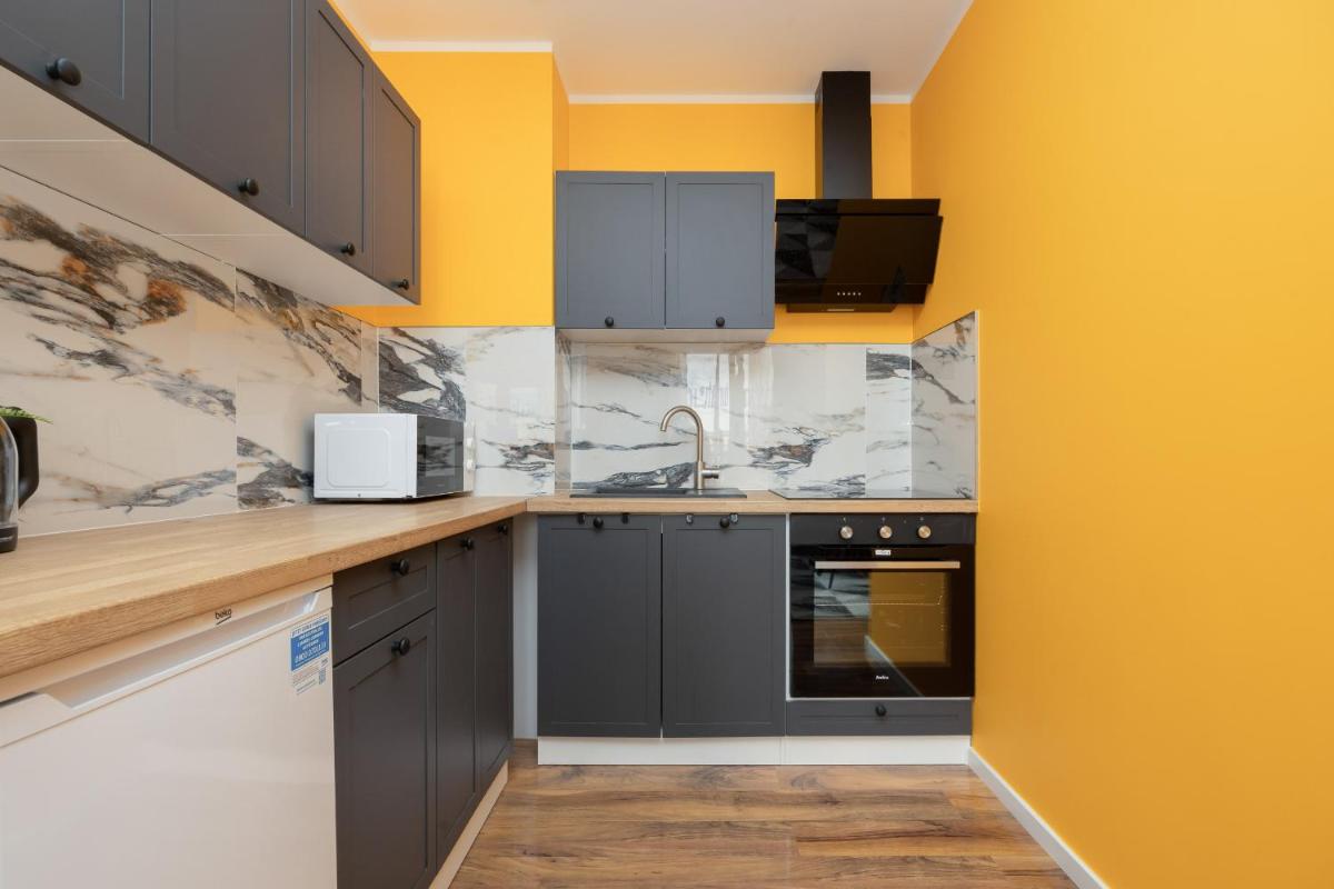 Image 3 of Apartament na Alejach Jerozolimskich przy Pałacu Kultury i Nauki by Noclegi Renters