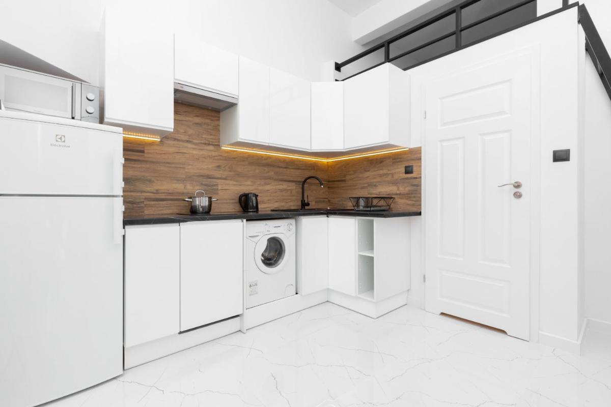 Image 3 of Apartment Aleje Jerozolimskie 85 by Noclegi Renters