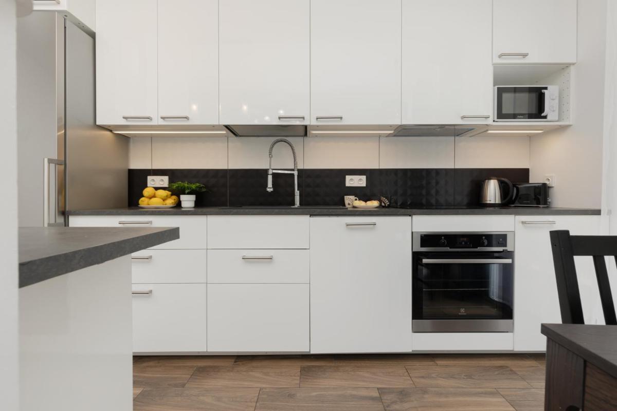 Image 3 of Apartment Warsaw Goclaw & 2 bedrooms & Parking & Balcony by Noclegi Renters
