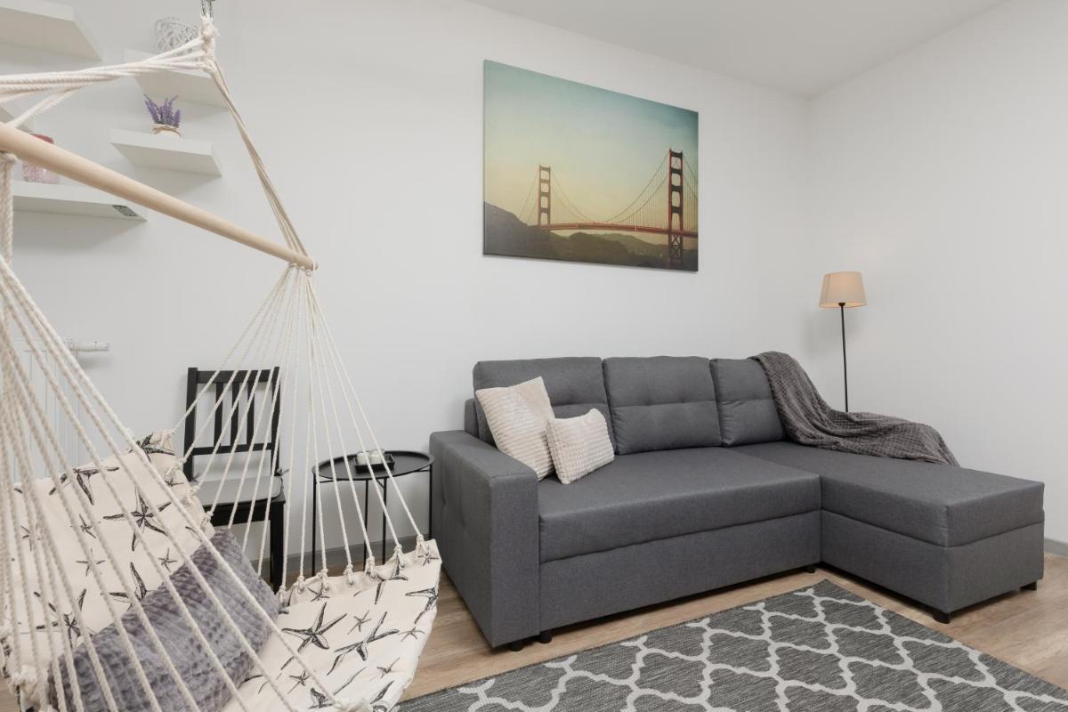 Image 6 of Apartment Warsaw Goclaw & 2 bedrooms & Parking & Balcony by Noclegi Renters