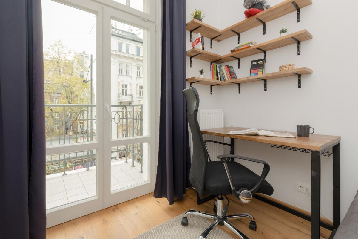 Image 5 of Apartment with Balcony Warsaw’s Praga by Noclegi Renters