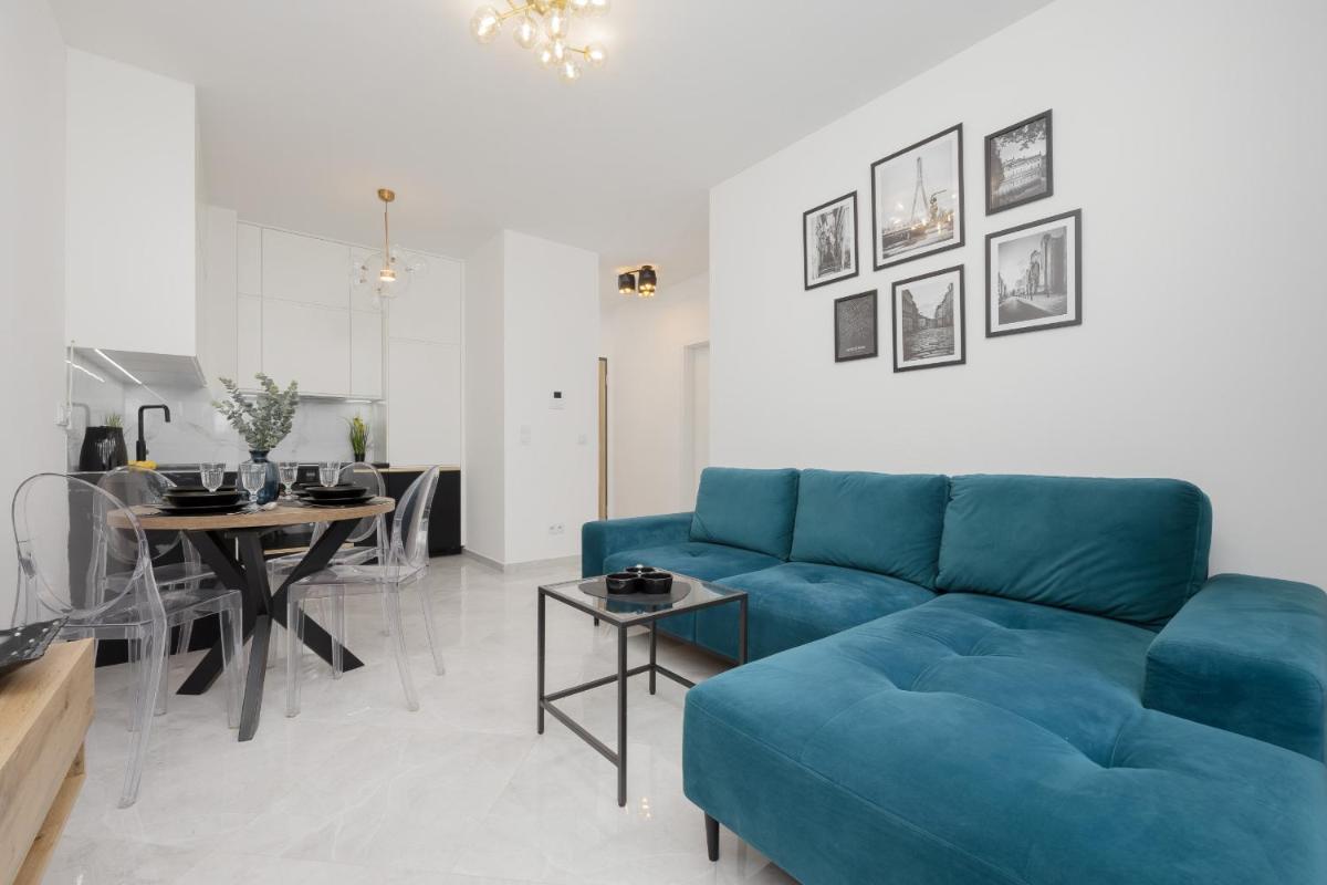 Image 6 of Apartment with Balcony & Parking in Warsaw by Noclegi Renters