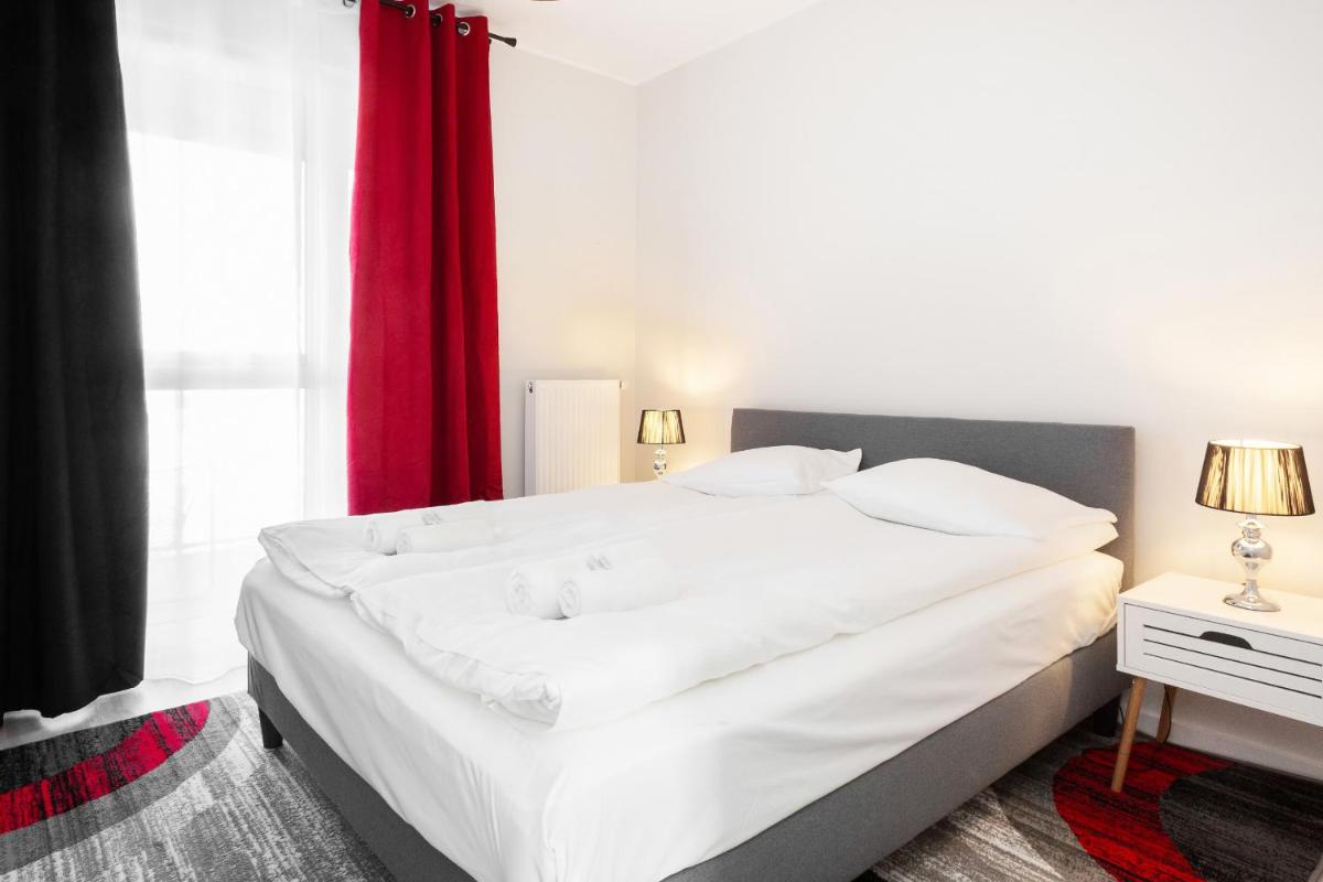Image 1 of Apartments Rondo Wiatraczna by Noclegi Renters
